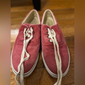 L. L. Bean Women's Red Sunwashed Canvas Low Top Casual Sneakers